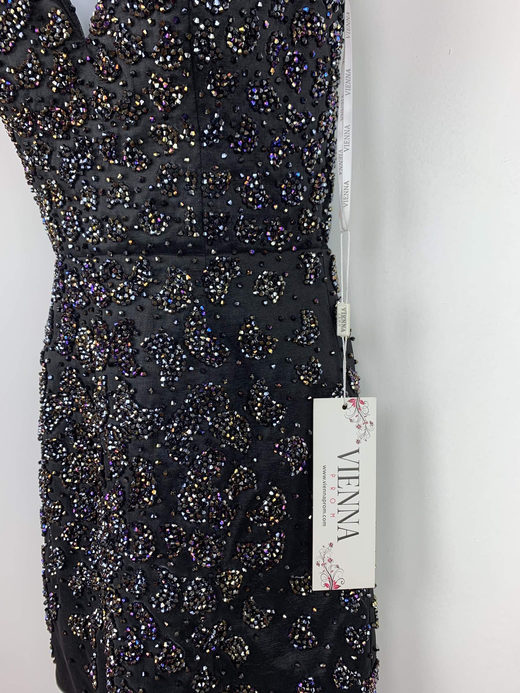 Vienna Size 2 Homecoming Plunge Black Cocktail Dress on Queenly