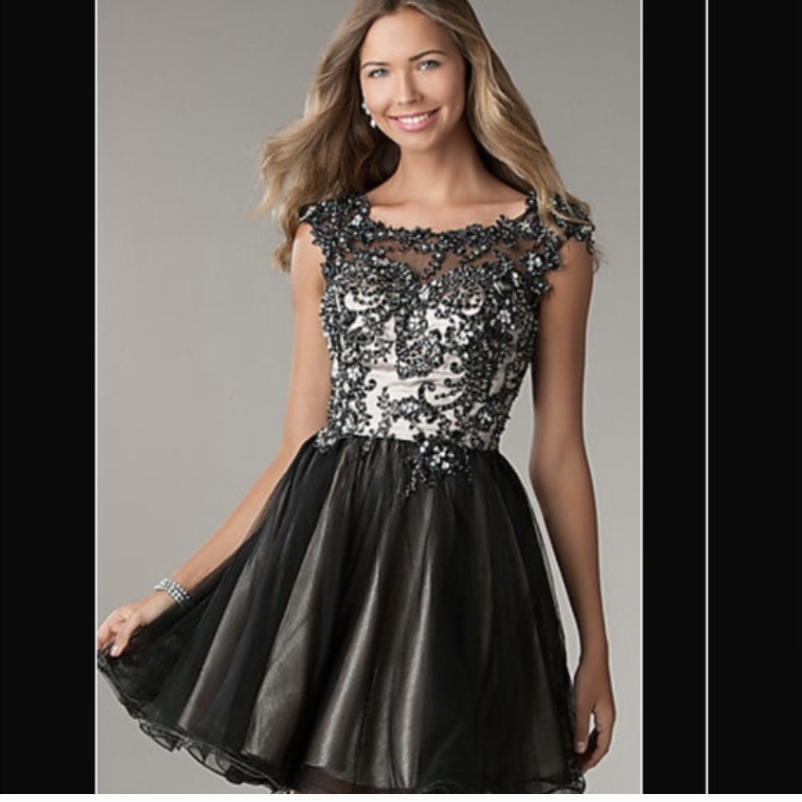 Size 0 Prom Lace Black A-line Dress on Queenly