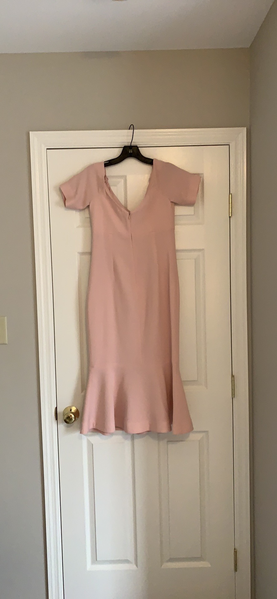 Cinq a sept Size 6 Pageant Interview Off The Shoulder Pink Cocktail Dress on Queenly