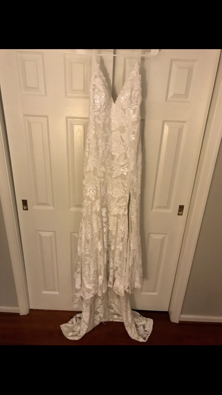 Erin Clare Size 12 Wedding Lace White A-line Dress on Queenly
