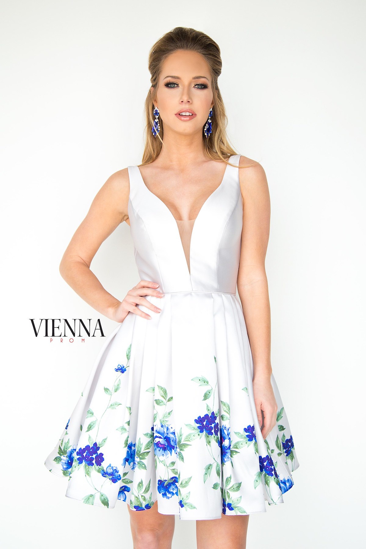 Style 6109 Vienna Silver Size 2 Flare Tall Height Cocktail Dress on Queenly