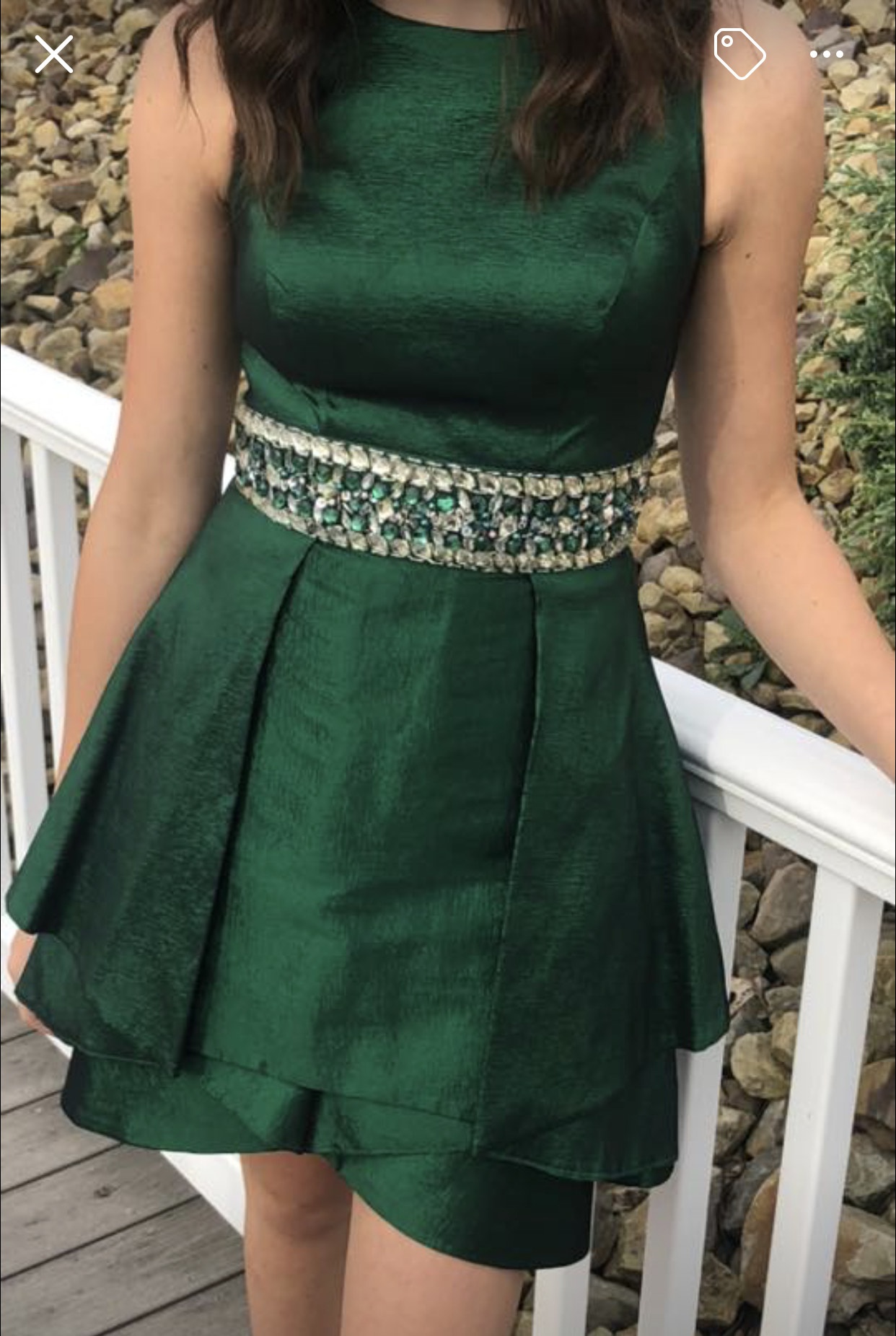 Size 4 Homecoming Emerald Green Cocktail Dress on Queenly