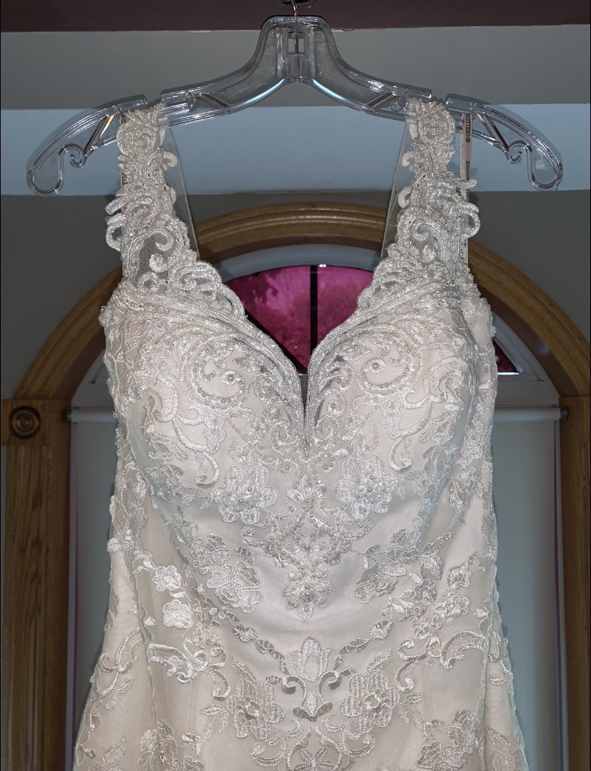 Maggie Sottero Size 8 Wedding Lace White Mermaid Dress on Queenly