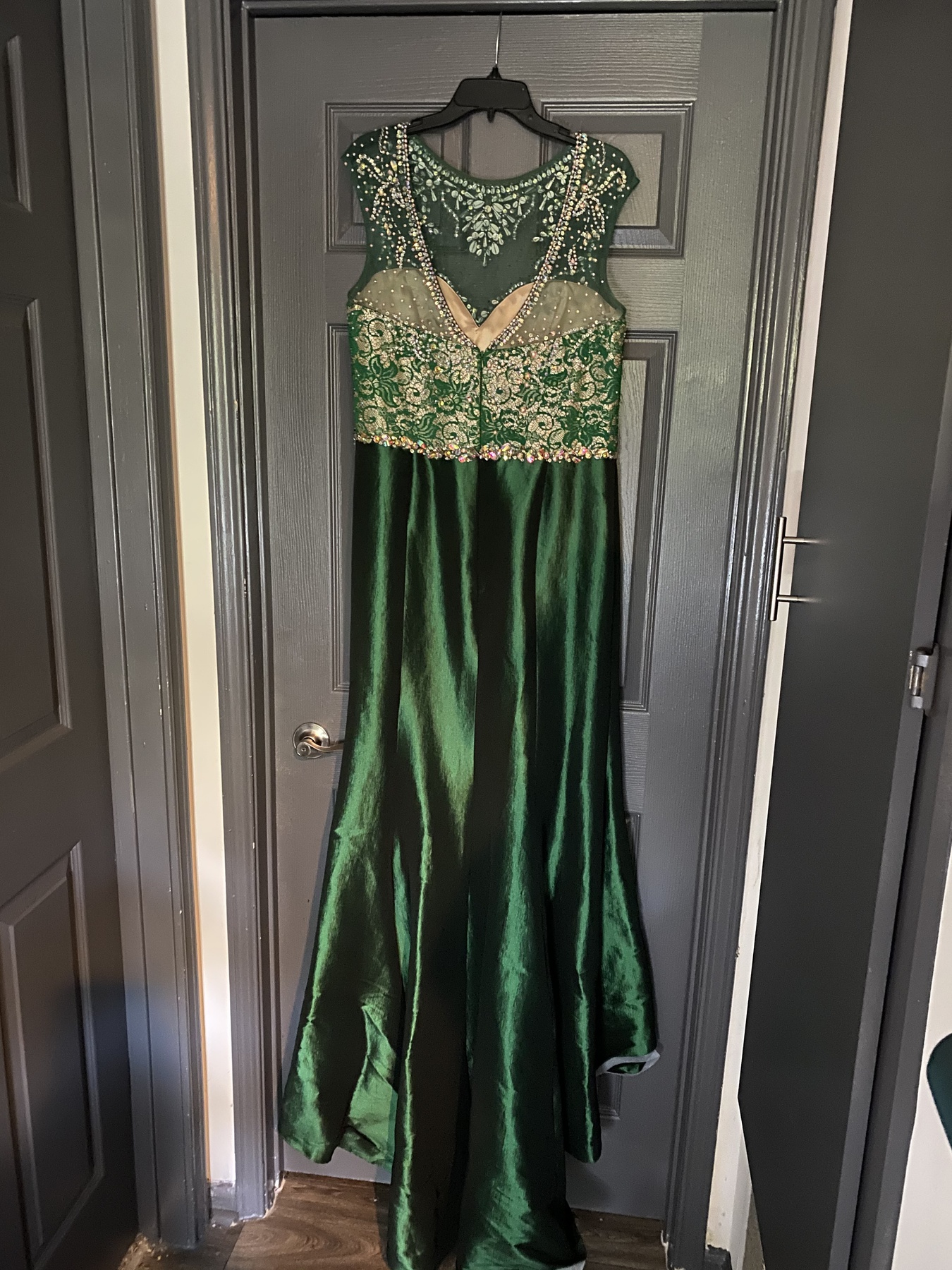 Mac Duggal Size 14 Satin Green Mermaid Dress on Queenly