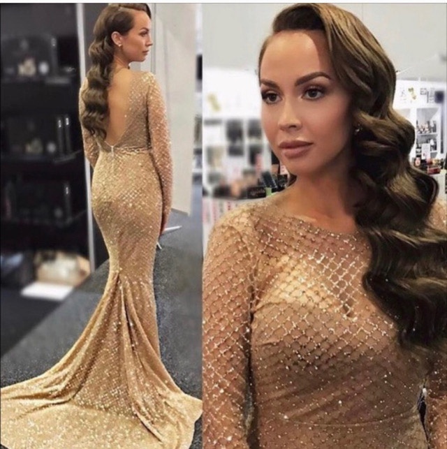 Size 0 Long Sleeve Sequined Gold Mermaid Dress on Queenly