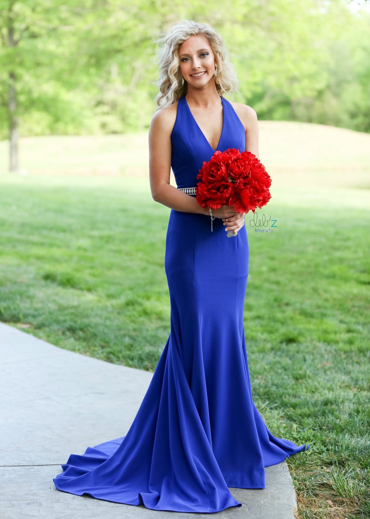 Size 0 Plunge Royal Blue Dress With Train on Queenly