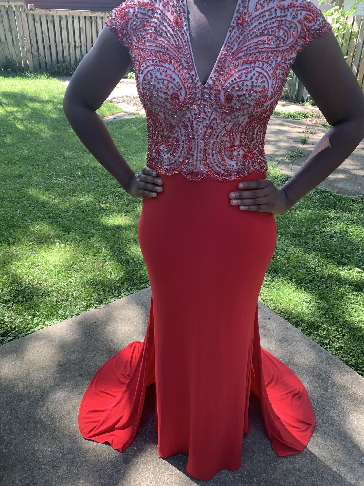 Sherri Hill Size 10 Prom Cap Sleeve Sequined Red Dress With Train on Queenly