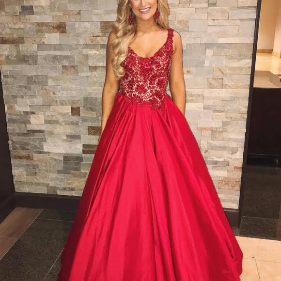 Style 44317 Sherri Hill Size 6 Prom Sequined Red A-line Dress on Queenly