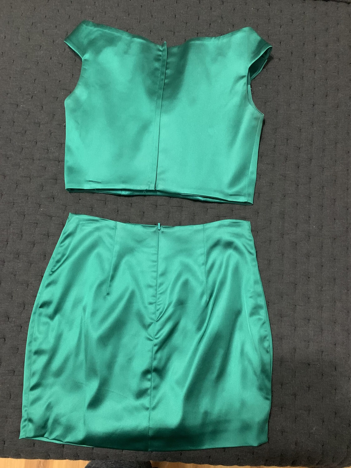 Size 6 Emerald Green Cocktail Dress on Queenly