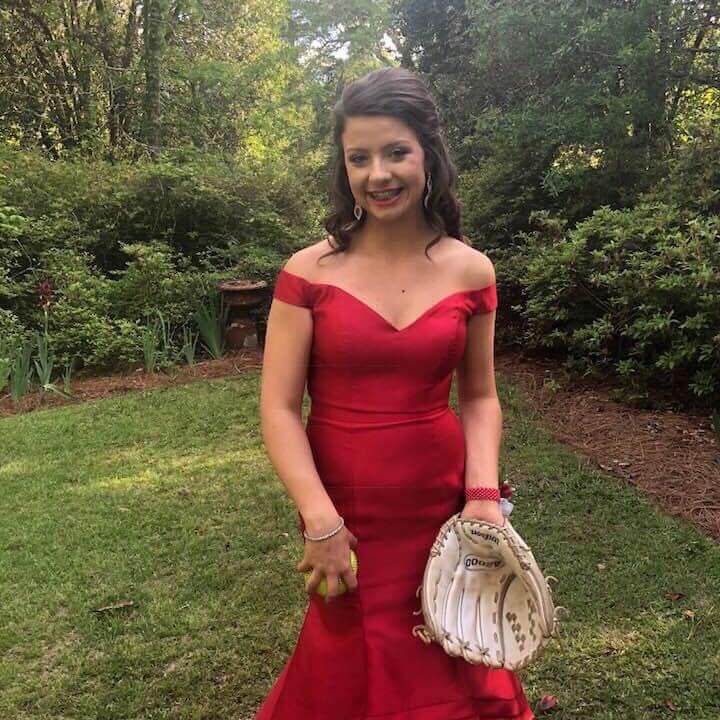 Size 6 Prom Off The Shoulder Satin Red Mermaid Dress on Queenly