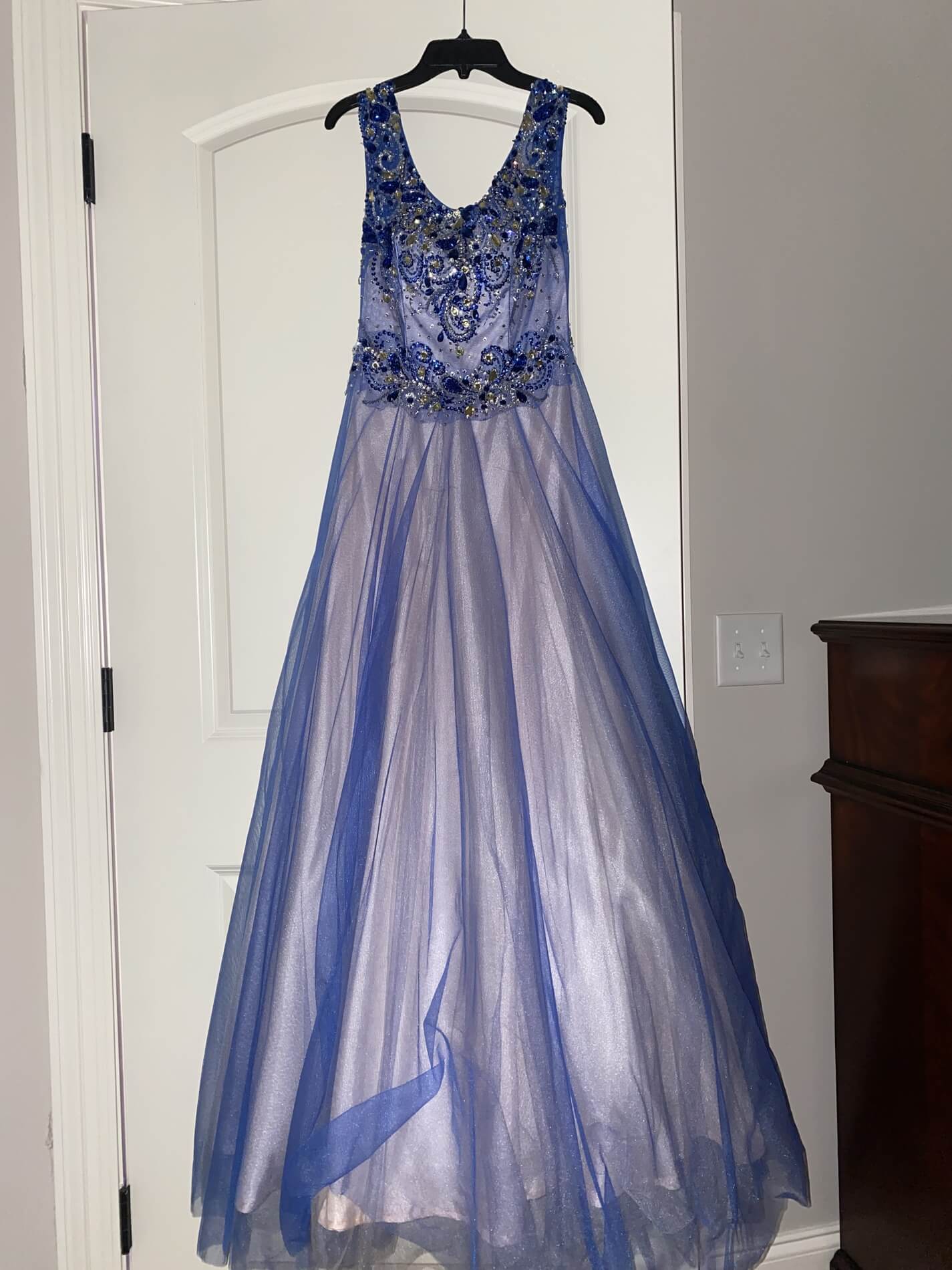 Size 0 Prom Cap Sleeve Sequined Blue Ball Gown on Queenly