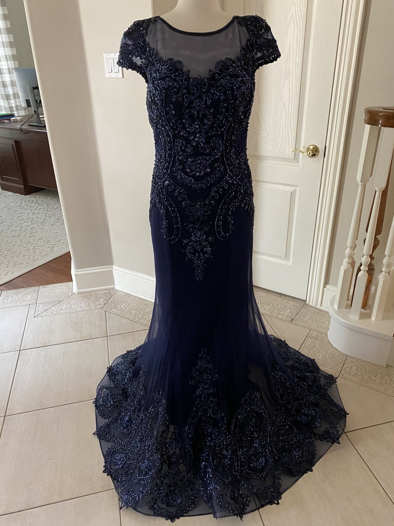 Size 10 Prom Lace Navy Blue Mermaid Dress on Queenly