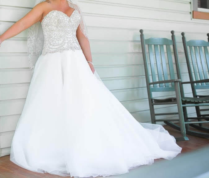 Sophia Tolli White Size 10 Strapless Ball gown on Queenly