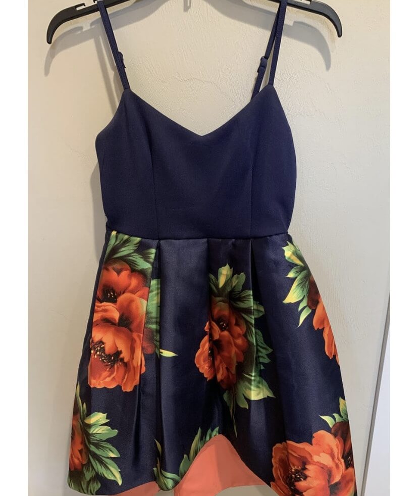 Size 2 Homecoming Floral Navy Blue A-line Dress on Queenly