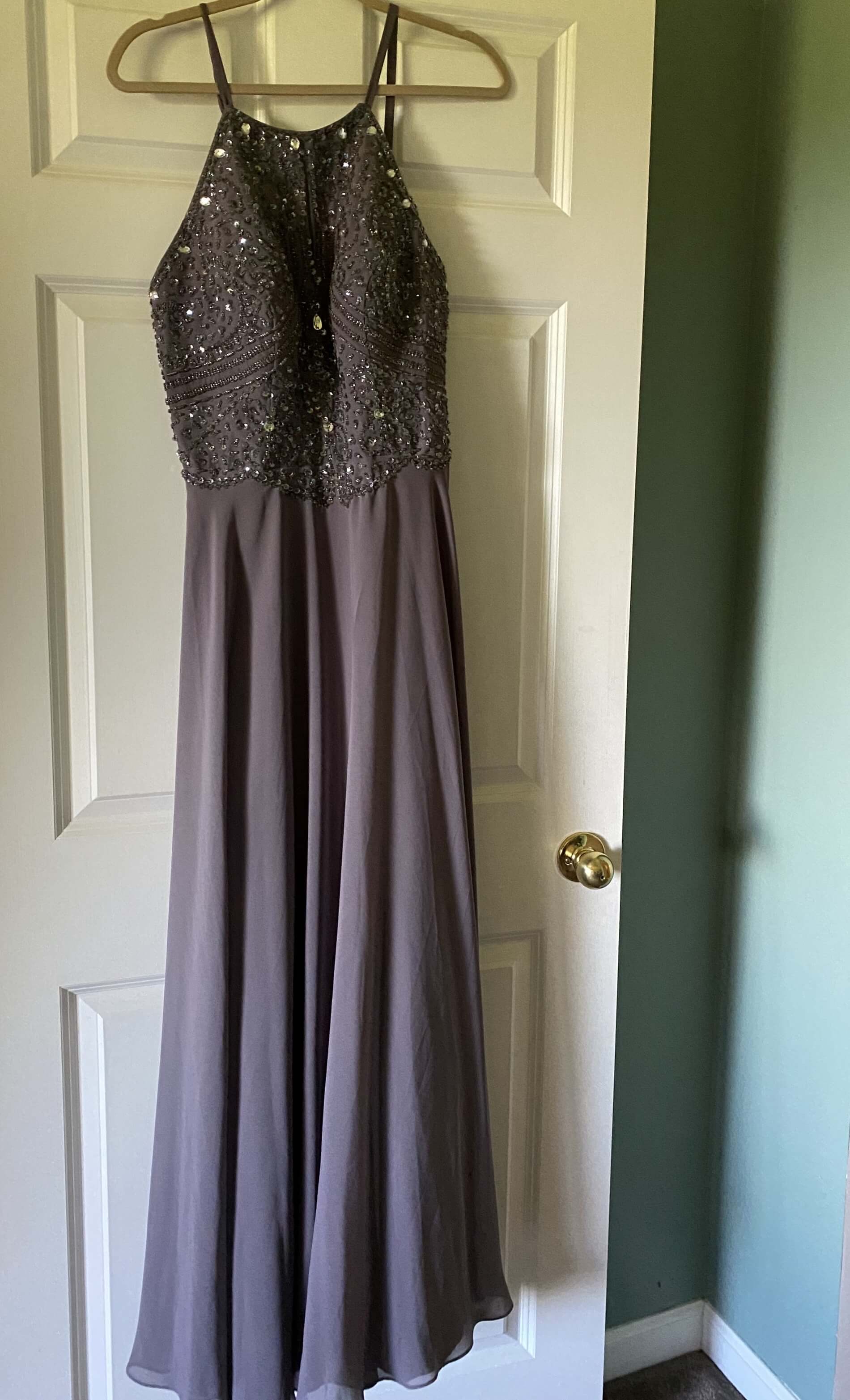 Size 6 Prom Halter Silver Floor Length Maxi on Queenly