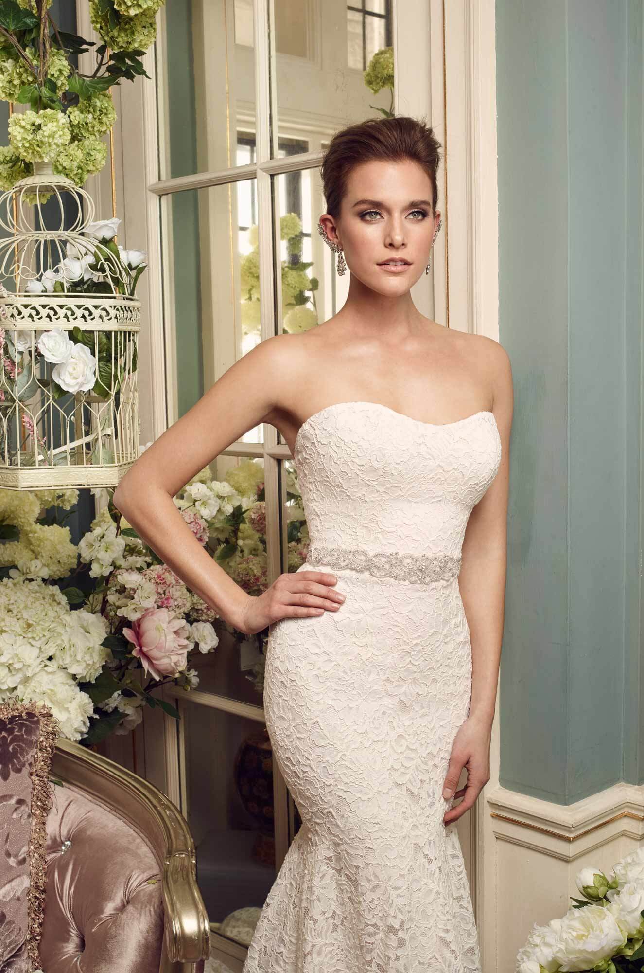 Style 2165  Mikaella White Size 16 Flare Train Strapless Mermaid Dress on Queenly