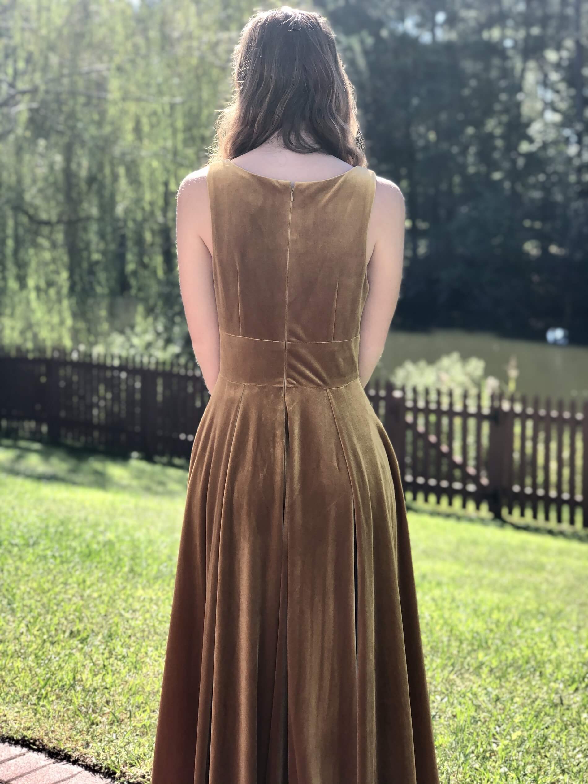 Size 4 Velvet Gold A-line Dress on Queenly