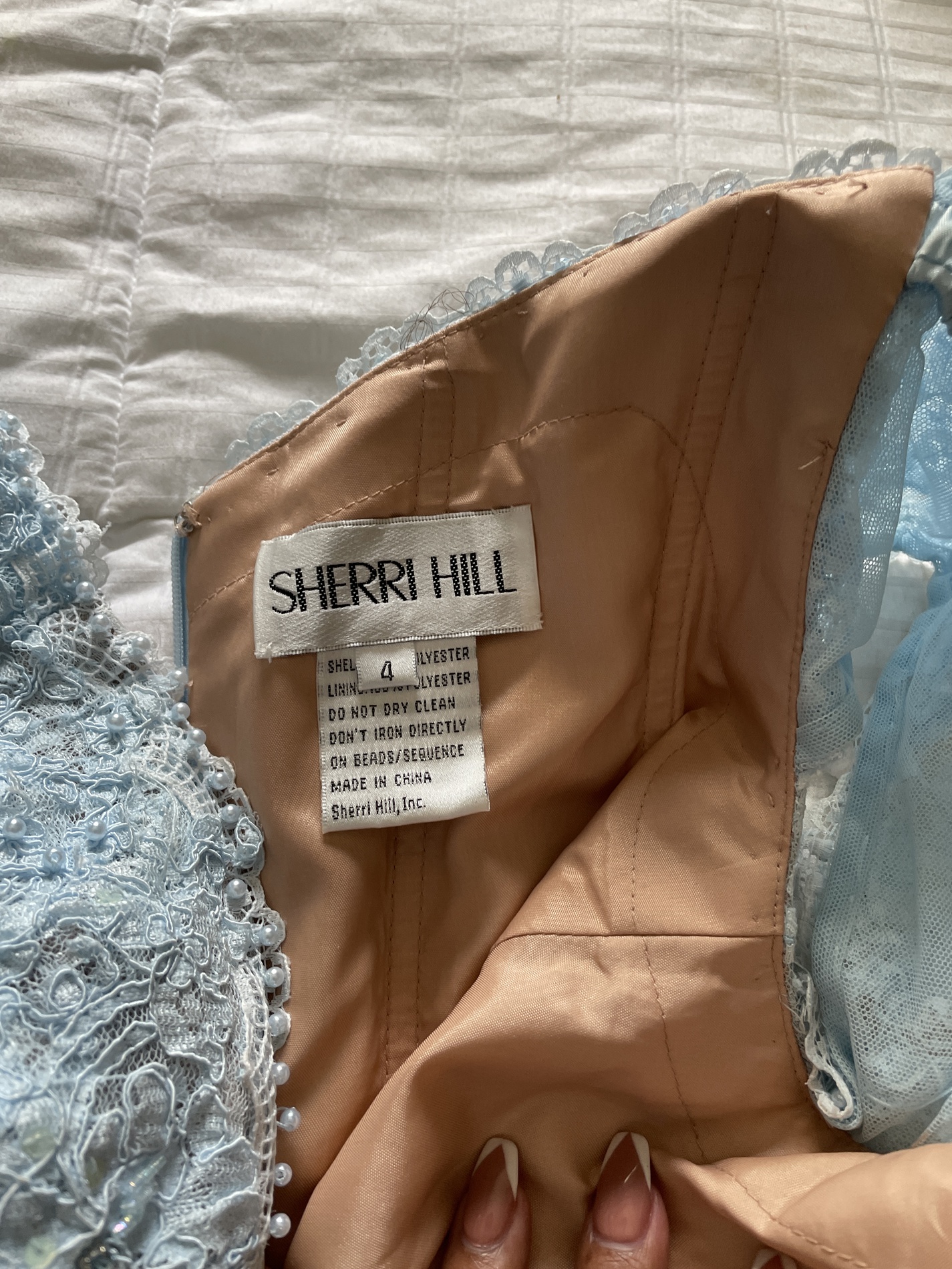 Sherri Hill Size 4 Prom Off The Shoulder Lace Light Blue Floor Length Maxi on Queenly