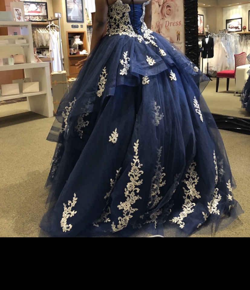Size 10 Navy Blue Ball Gown on Queenly