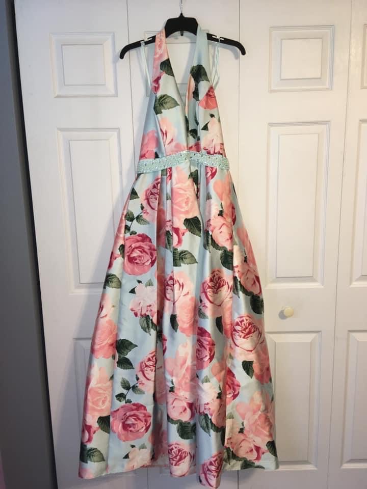 Macy’s Multicolor Size 12 Pockets Prom Ball gown on Queenly