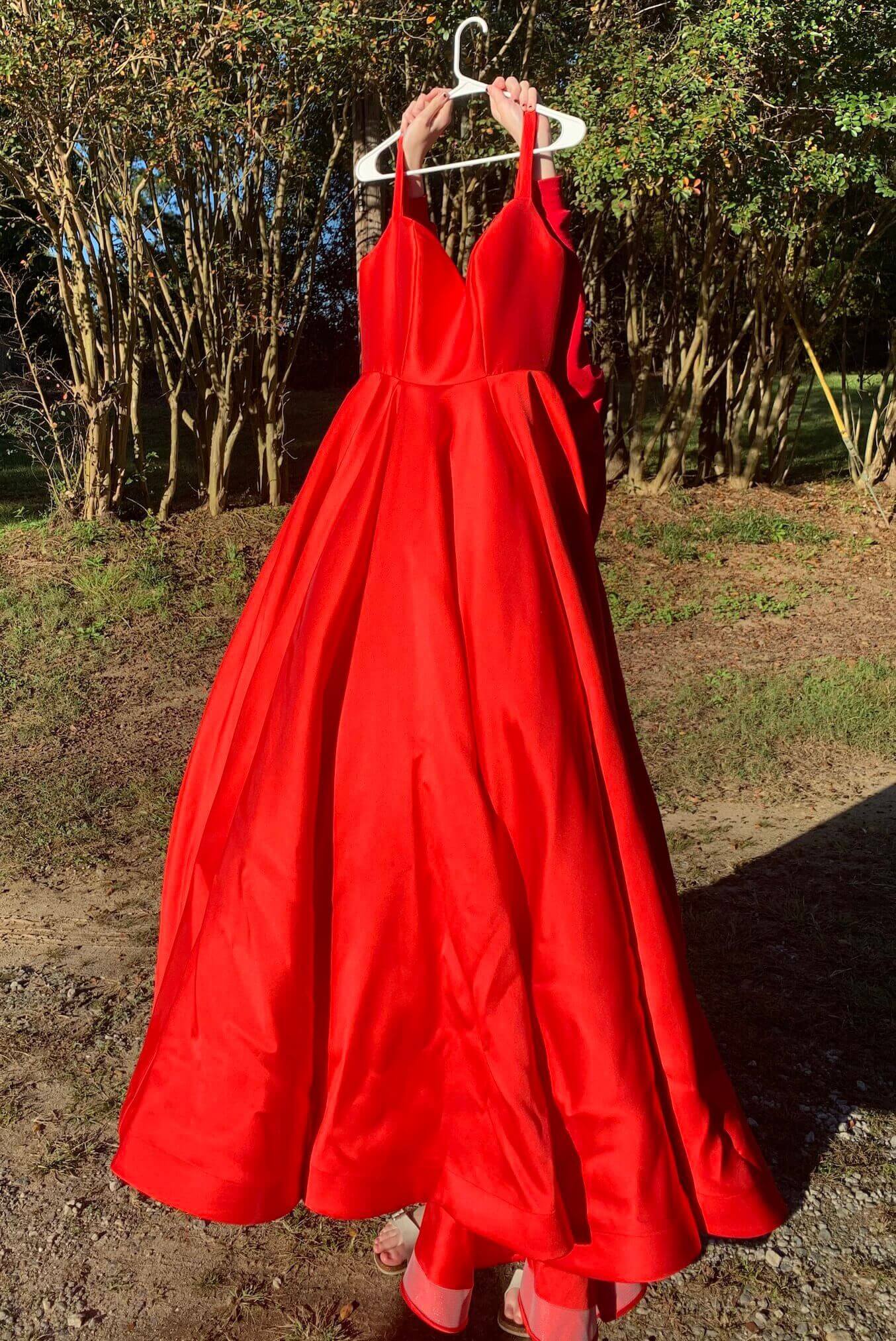 Size 8 Prom Red Ball Gown on Queenly