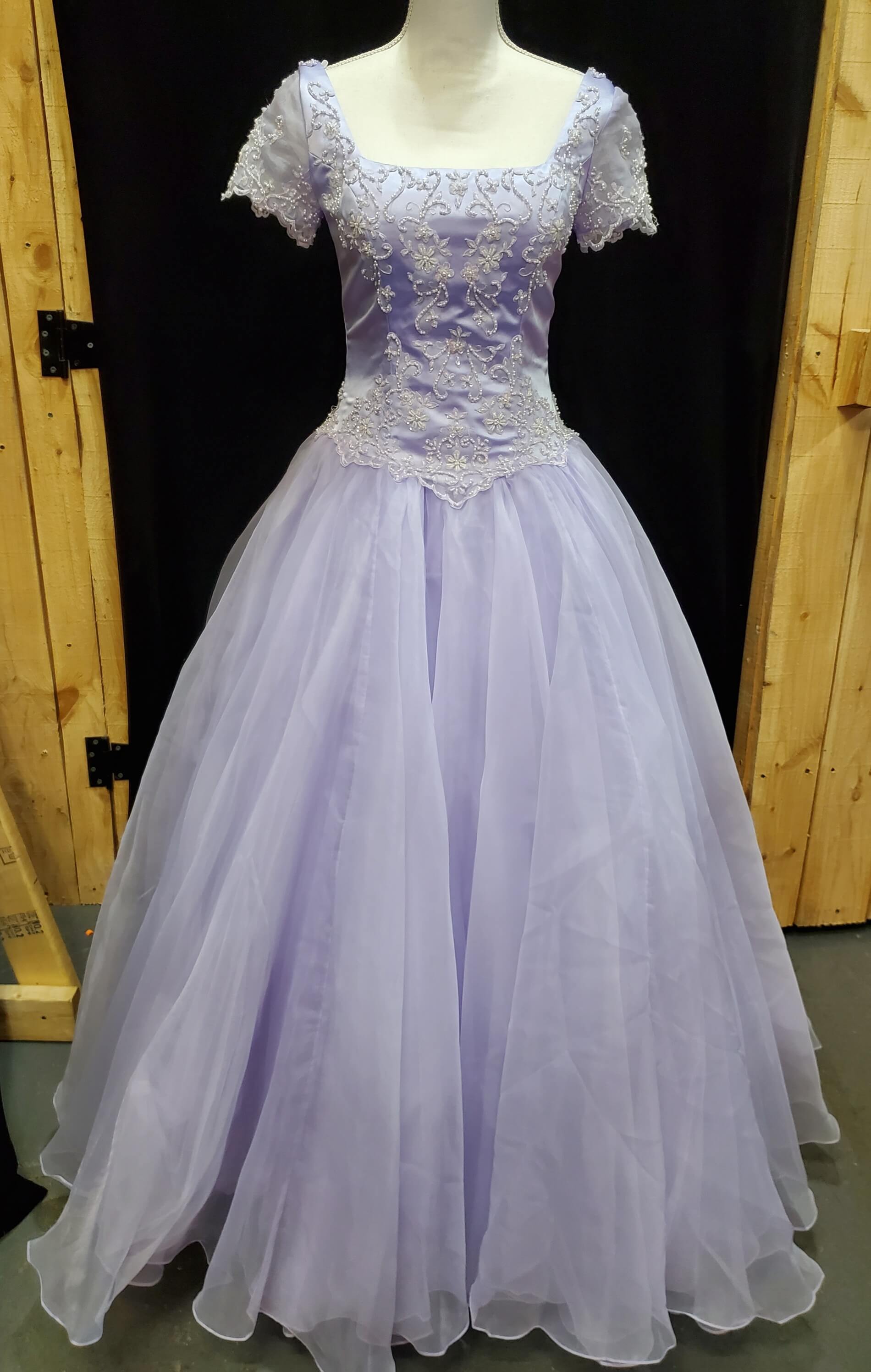 Private Collection Size 8 Purple Ball Gown on Queenly