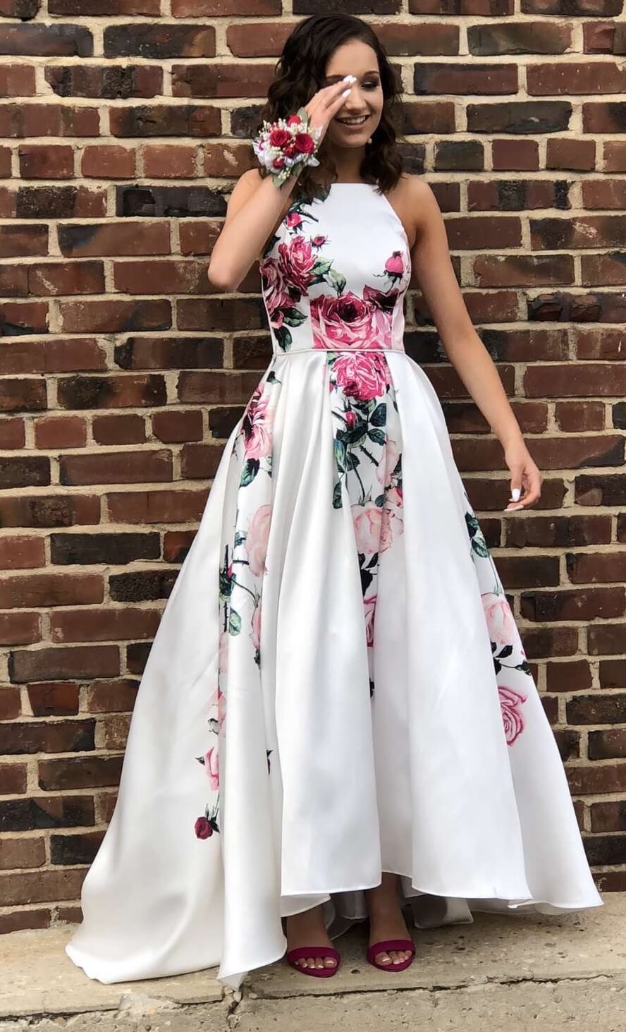 Size 0 Prom Floral White Ball Gown on Queenly