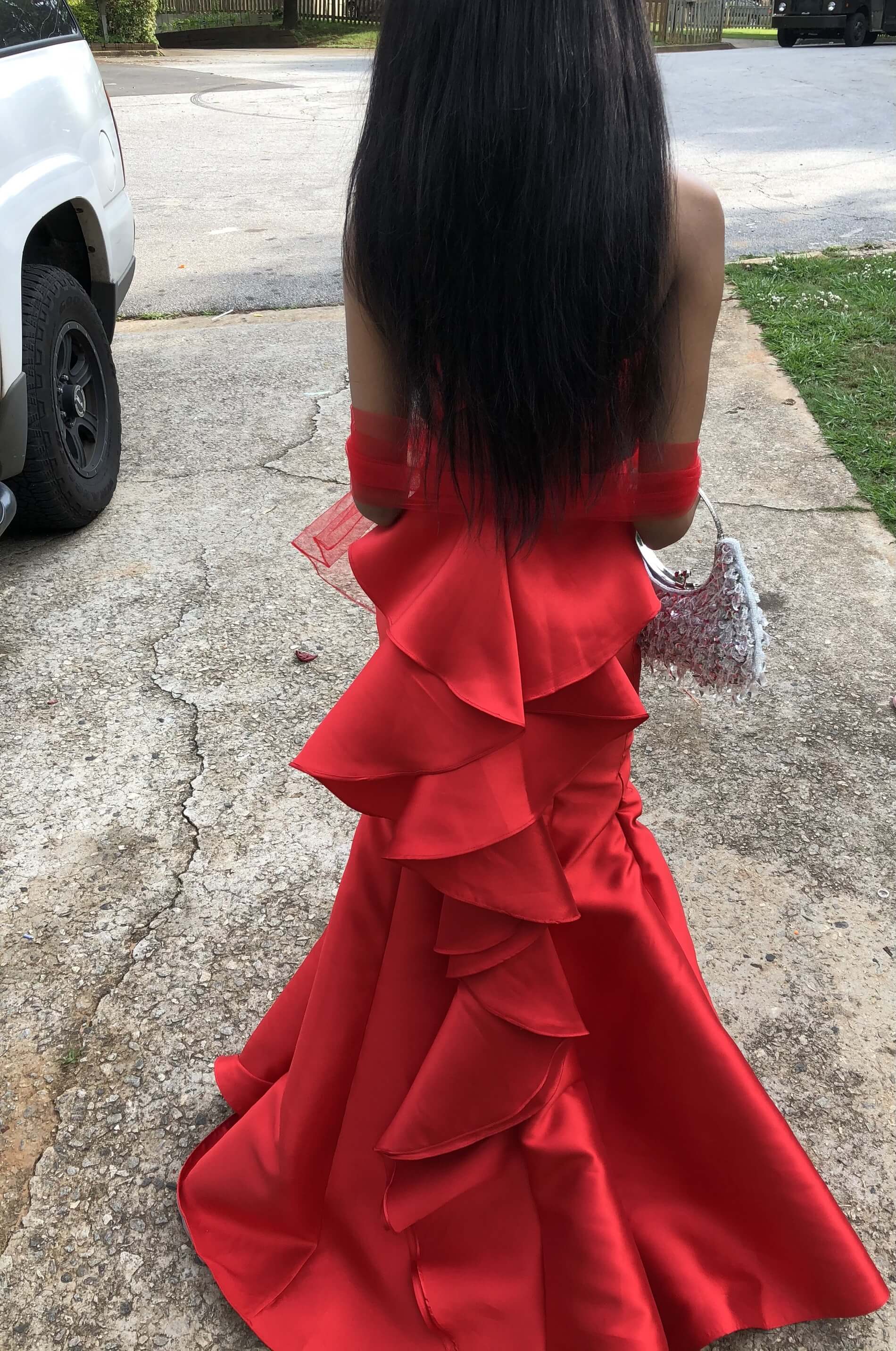 Size 0 Prom Satin Red Mermaid Dress on Queenly