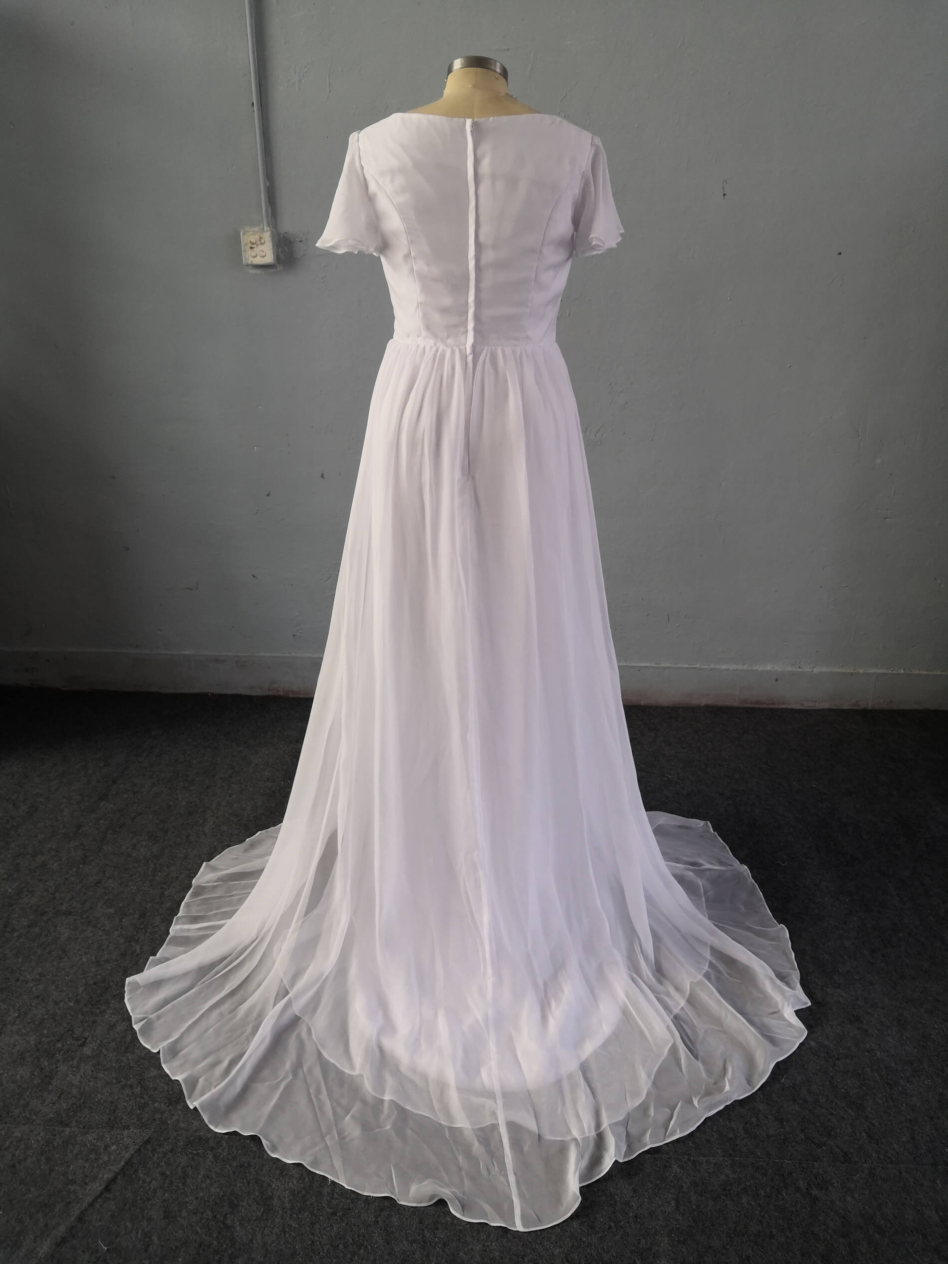 White Size 14 A-line Dress on Queenly