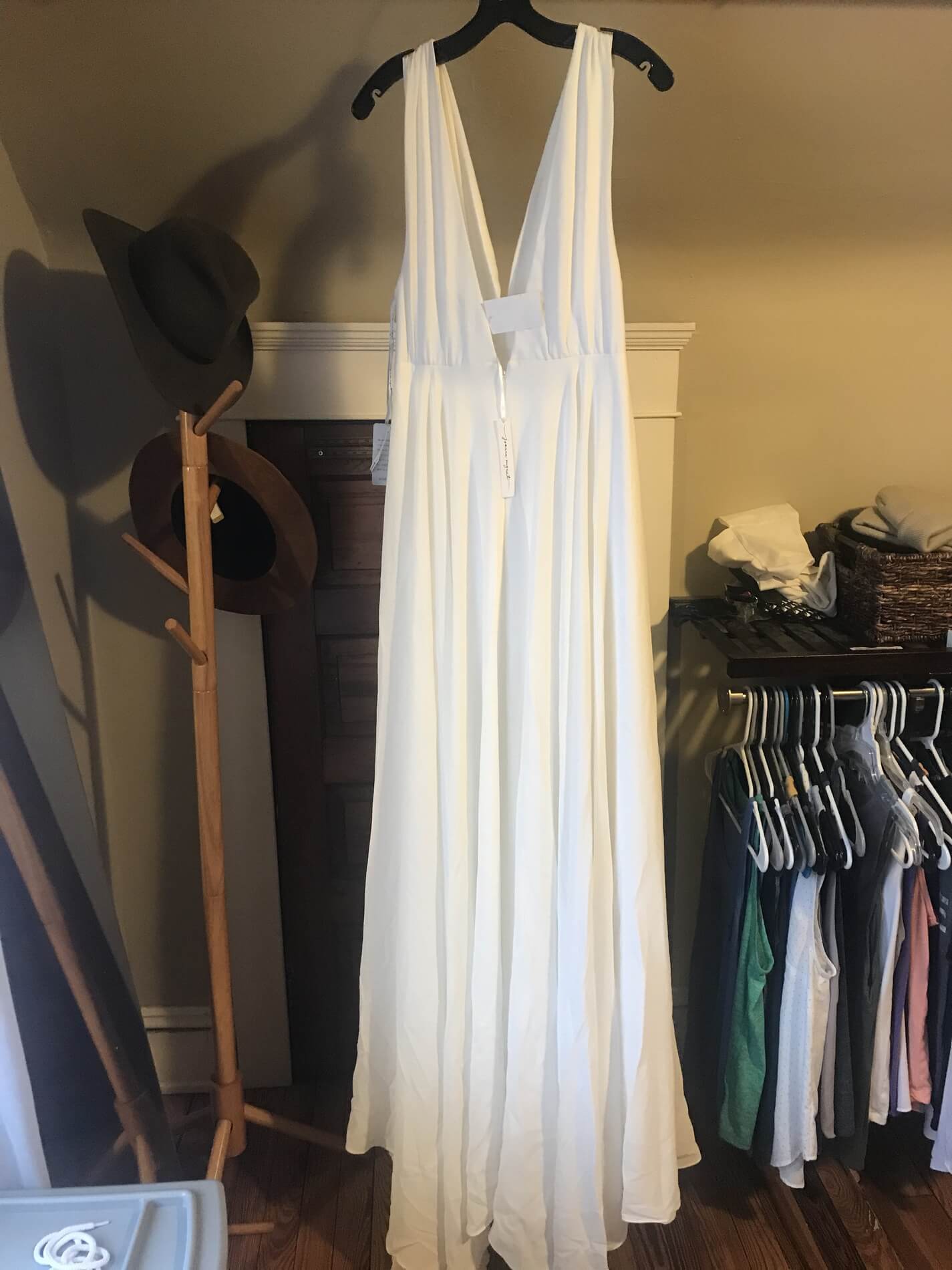 Size 6 Wedding Plunge White A-line Dress on Queenly
