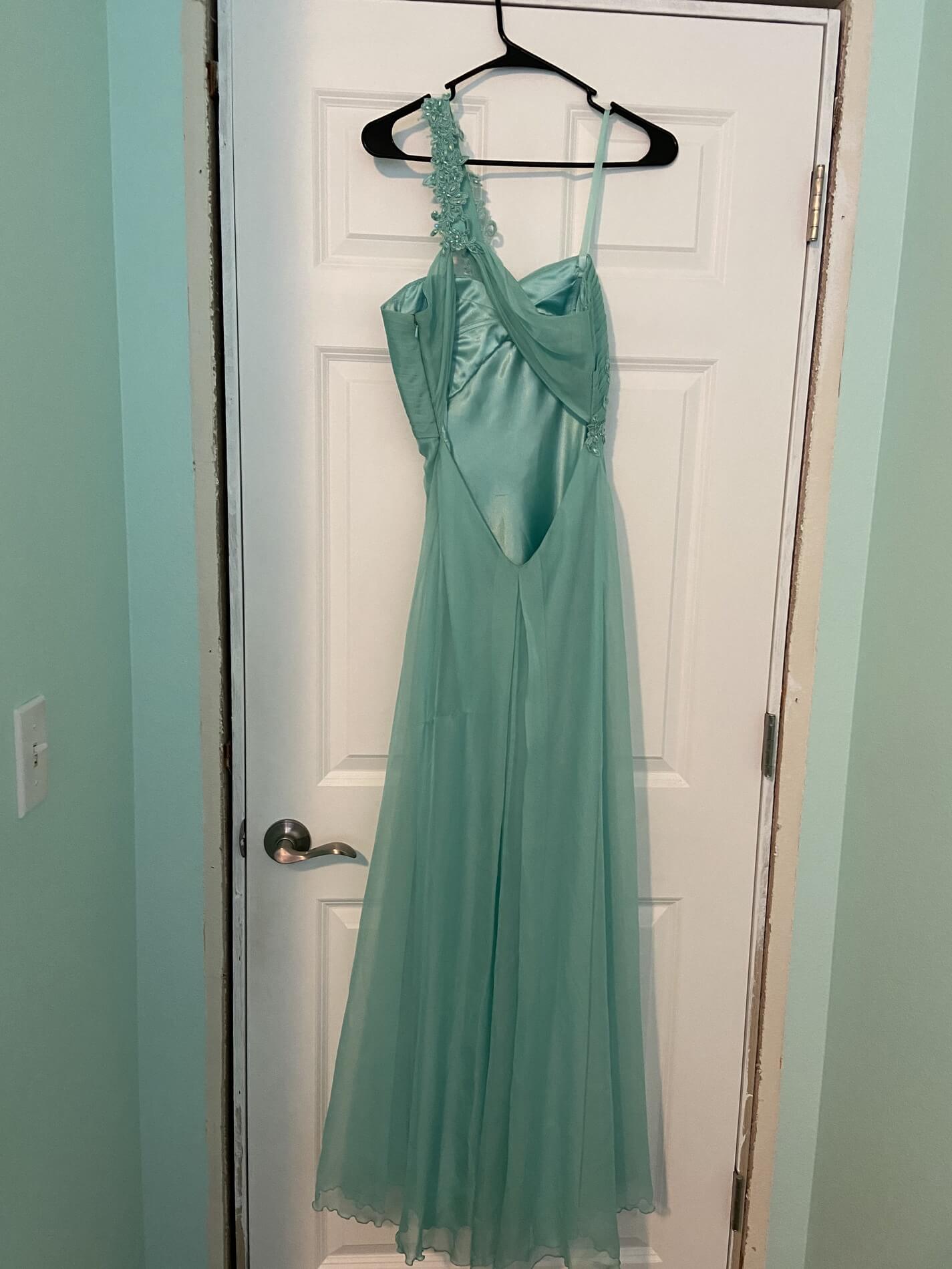 Size 6 One Shoulder Blue Side Slit Dress on Queenly