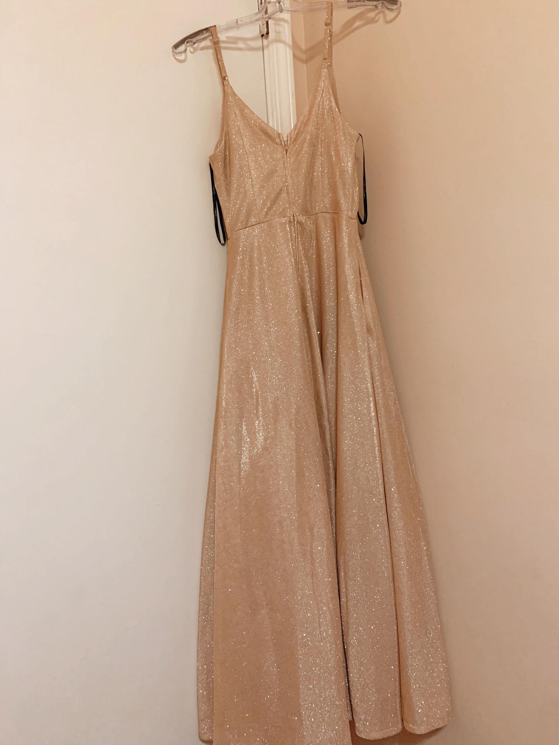 Speechless Size 4 Prom Gold Cocktail Dress on Queenly
