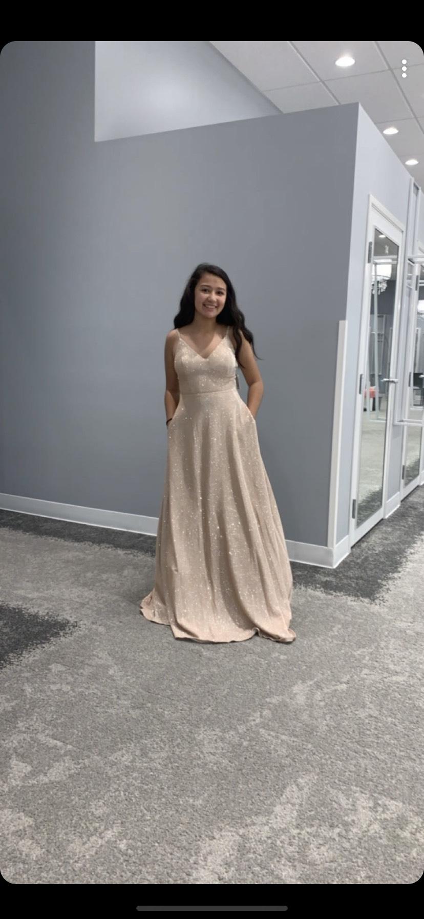 Speechless Size 4 Prom Gold Cocktail Dress on Queenly