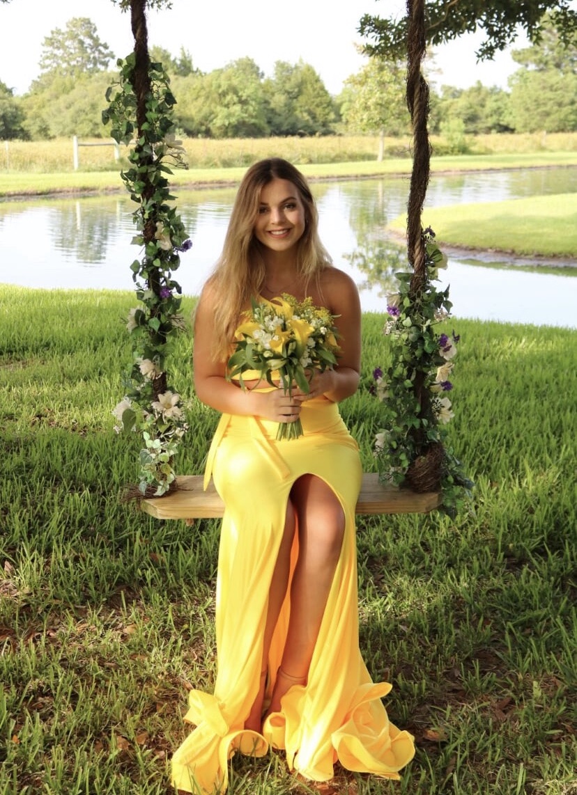 Size 6 Prom Satin Yellow Mermaid Dress on Queenly