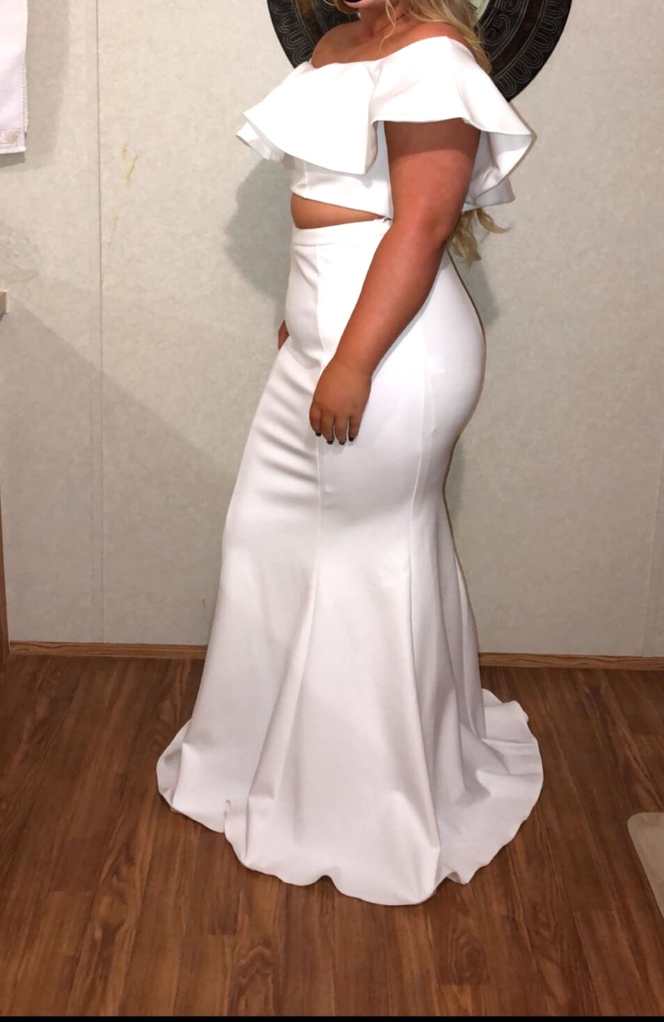 Size 14 Prom Off The Shoulder White Floor Length Maxi on Queenly