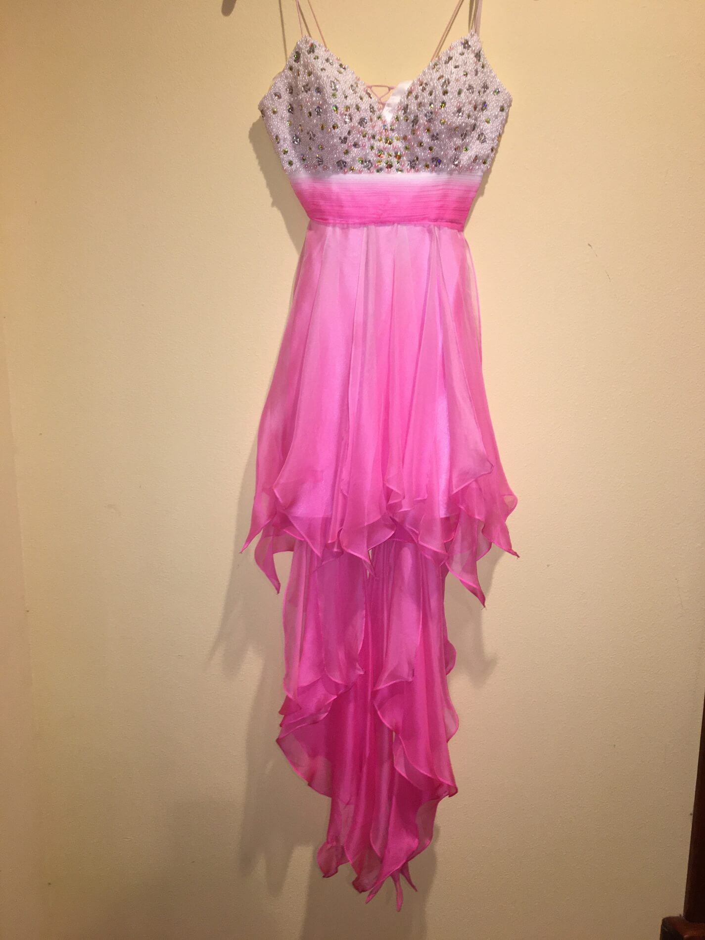 Size 4 Prom Lace Pink Cocktail Dress on Queenly