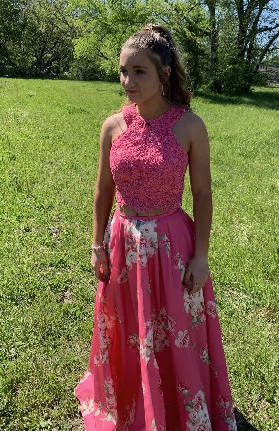 Size 00 Floral Pink Ball Gown on Queenly