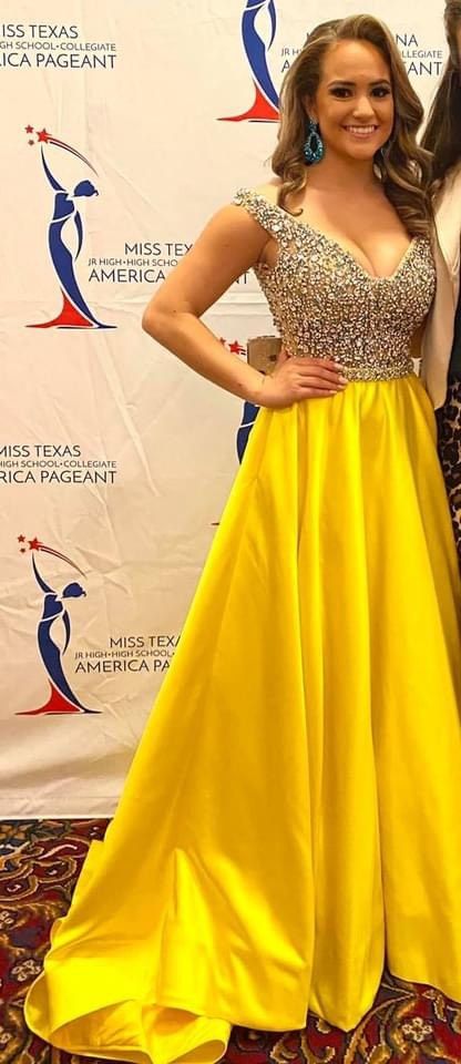 Size 2 Yellow Ball Gown on Queenly
