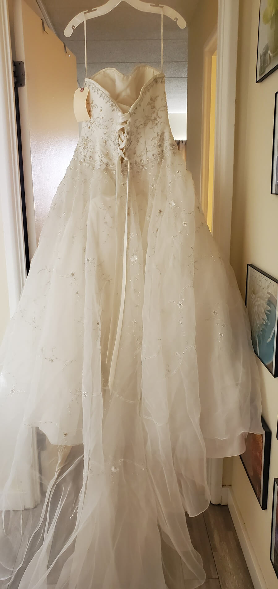 Oleg Cassini Size 4 White Ball Gown on Queenly