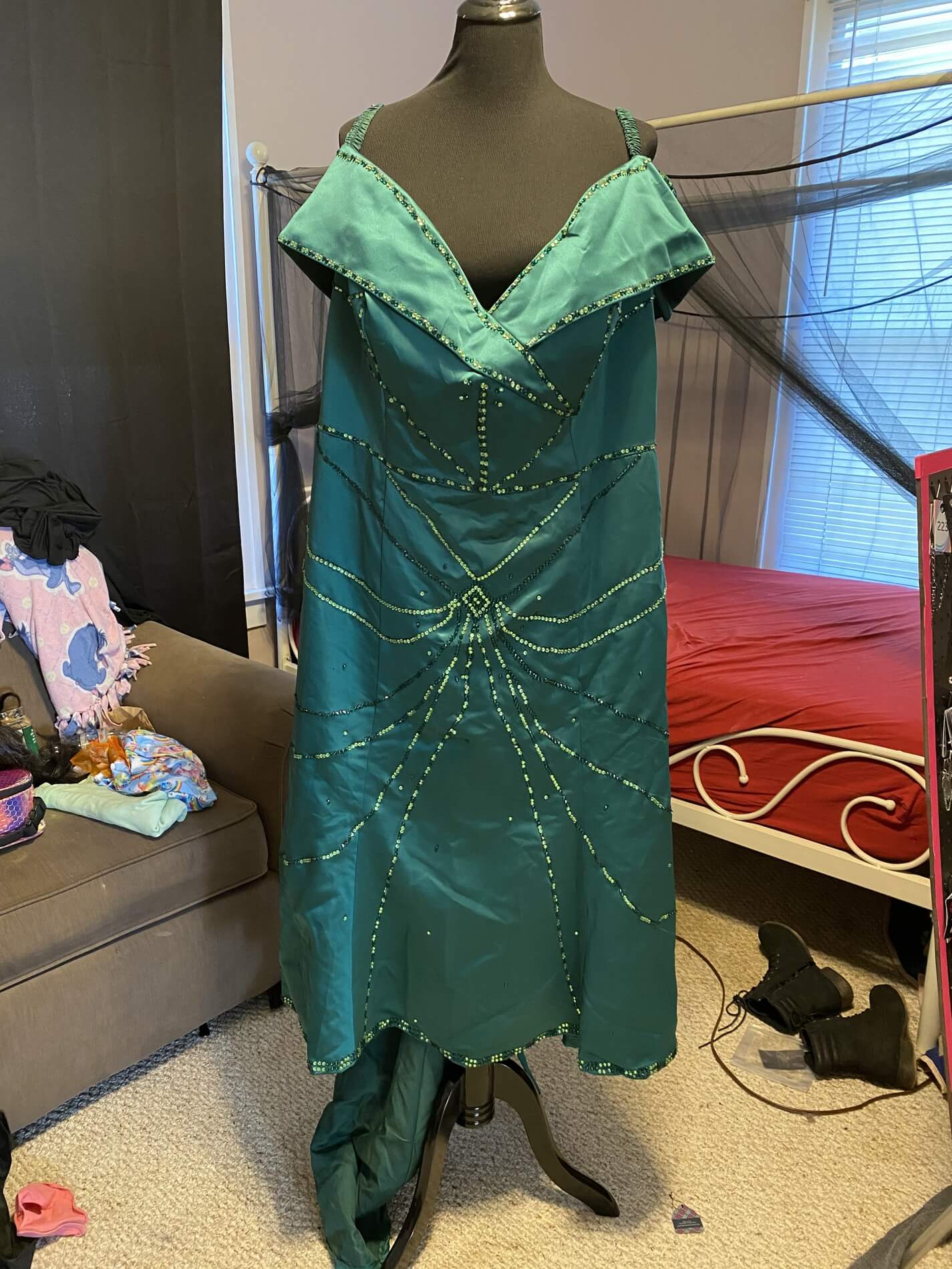 Green Size 18 Train Dress on Queenly