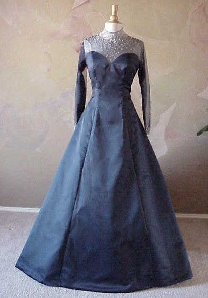 Style 1101bg Darius Cordell Size 10 Long Sleeve Blue Ball Gown on Queenly