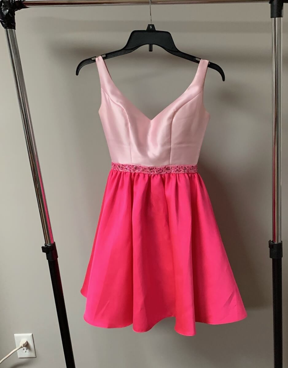 Ellie Wilde Size 00 Pink Cocktail Dress on Queenly