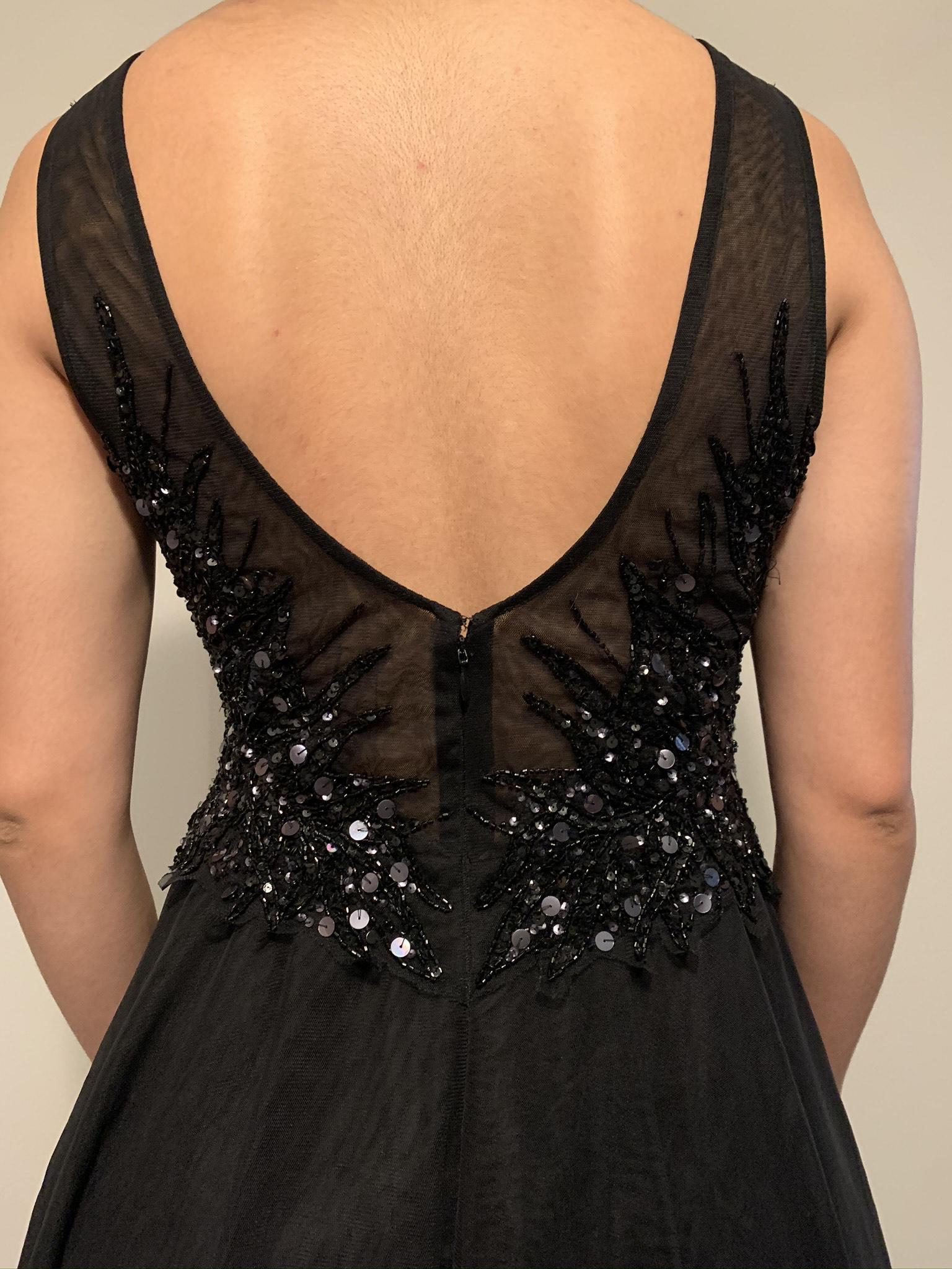 Size 4 Homecoming Black Cocktail Dress on Queenly