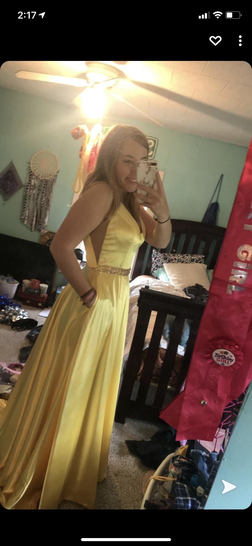 Size 10 Prom Satin Yellow Dress With Train on Queenly