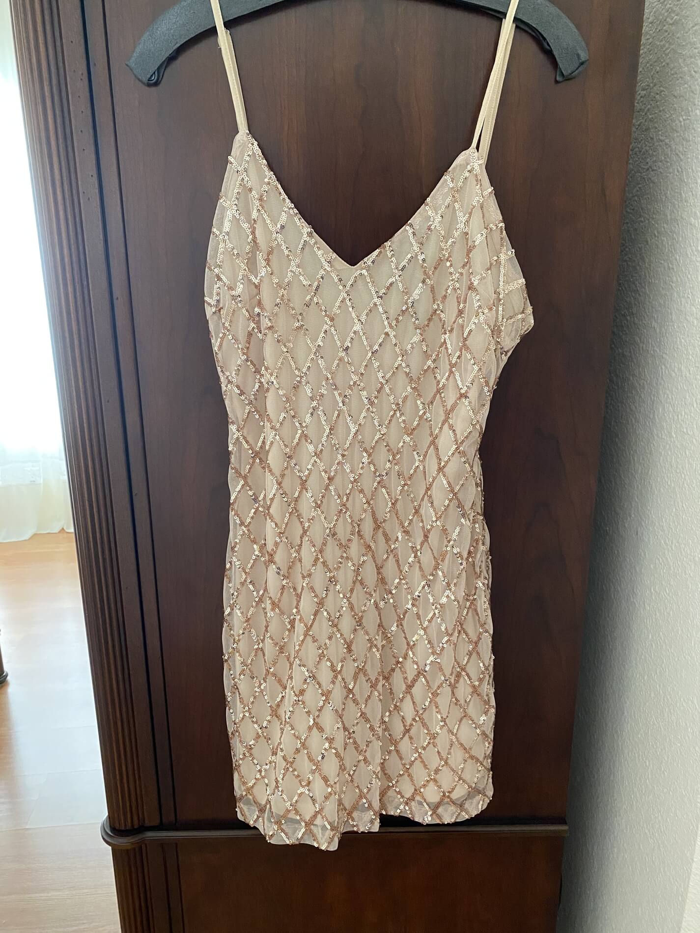 Size 8 Homecoming Nude Cocktail Dress on Queenly