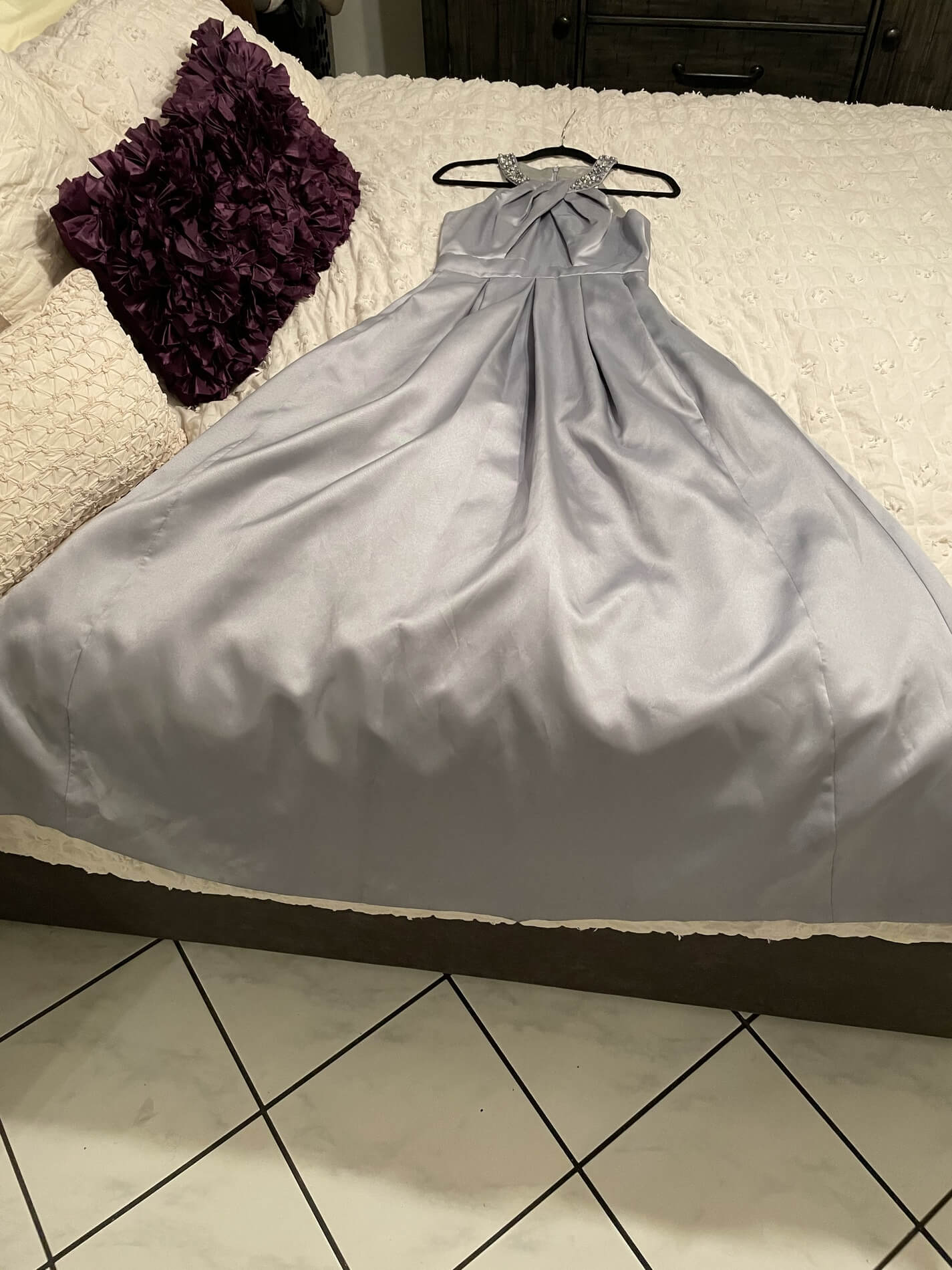 Eliza Size 4 Silver Ball Gown on Queenly
