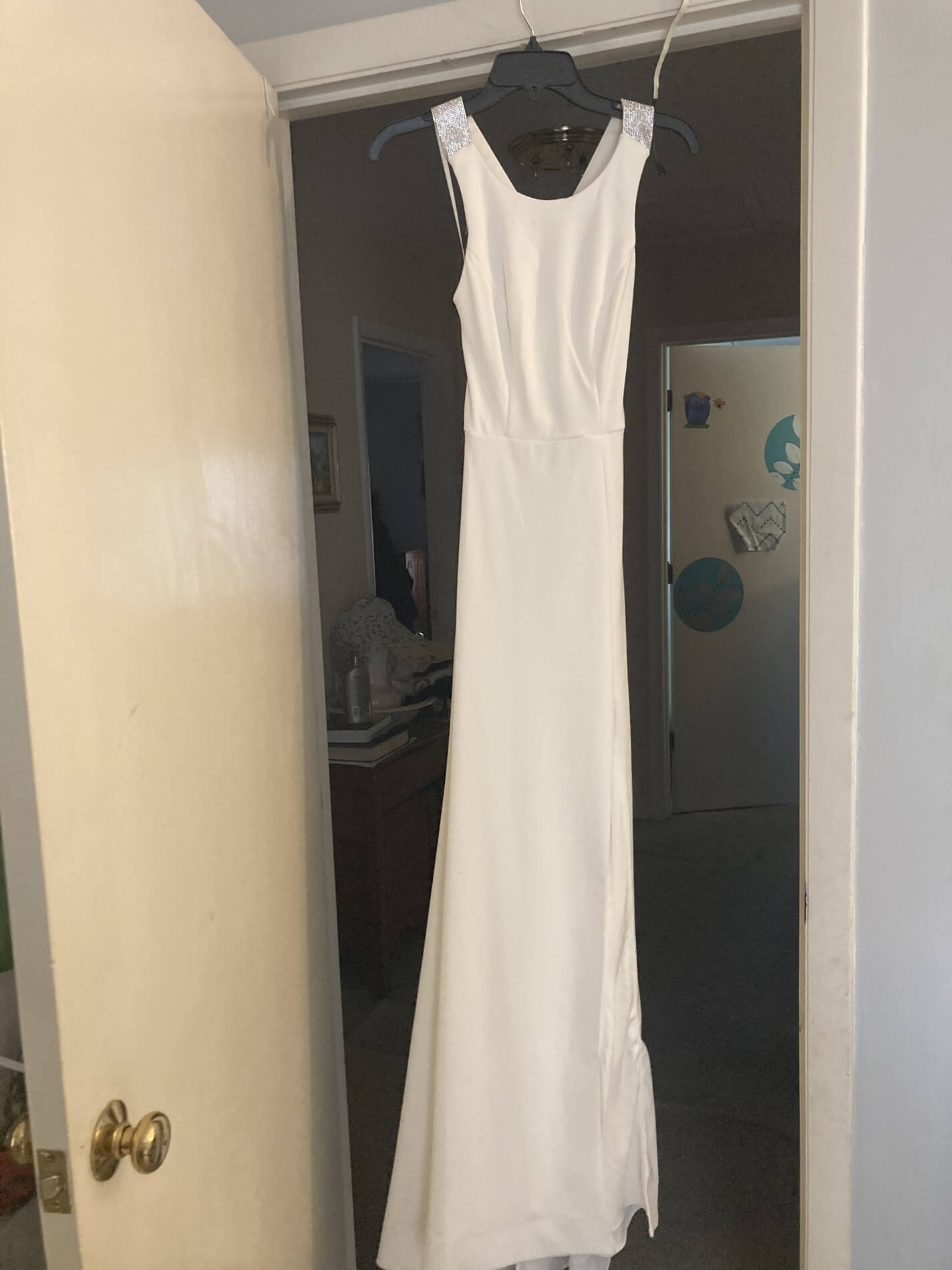 Size 2 Wedding Sequined White Side Slit Dress on Queenly