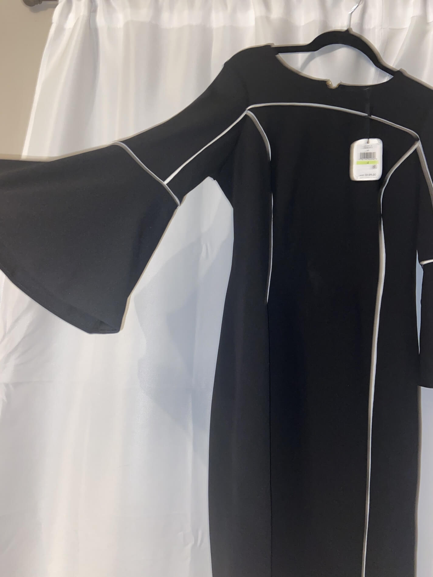 Calvin Klein Size 4 Wedding Guest Black Cocktail Dress on Queenly