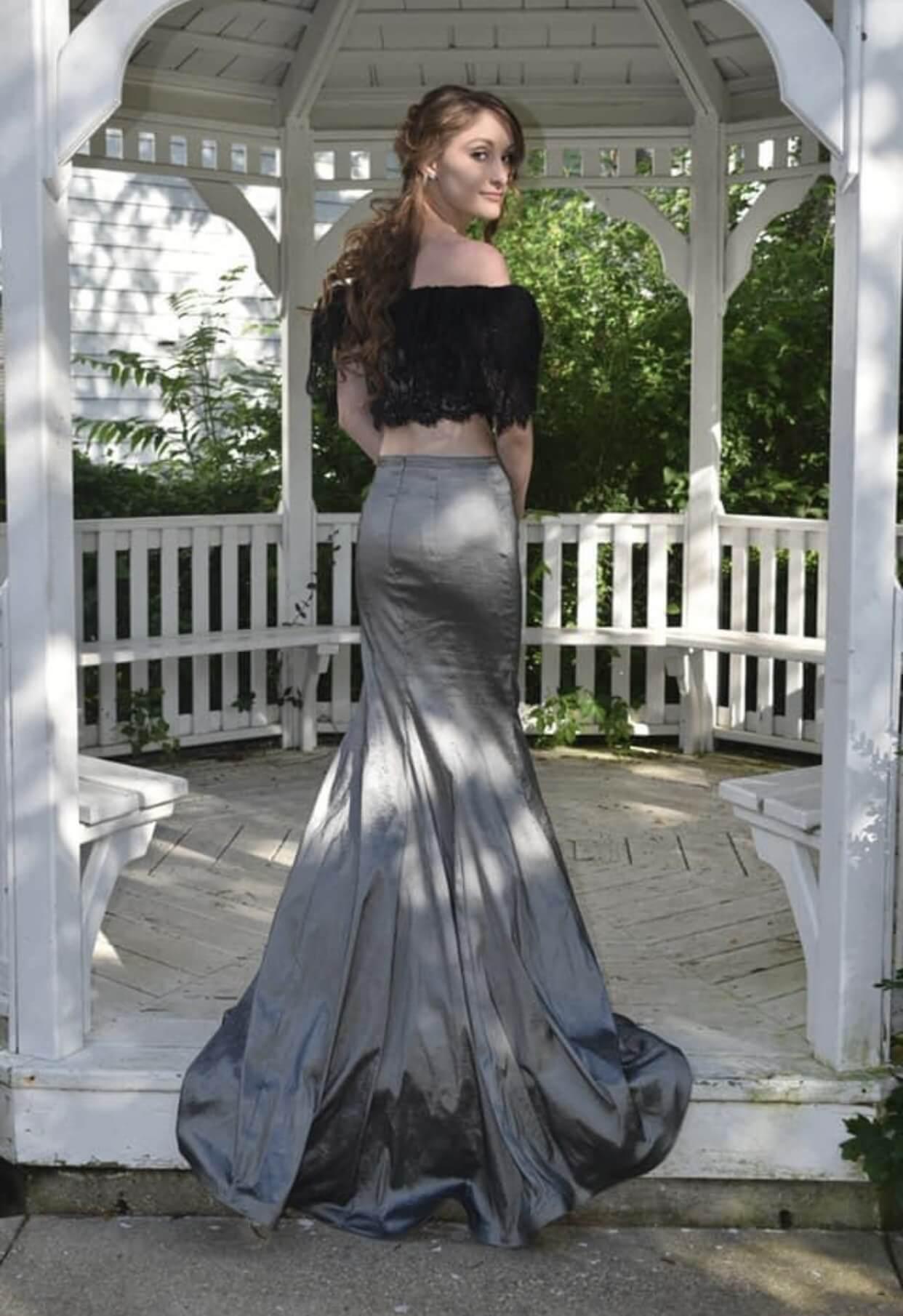 Size 0 Prom Off The Shoulder Lace Black Mermaid Dress on Queenly