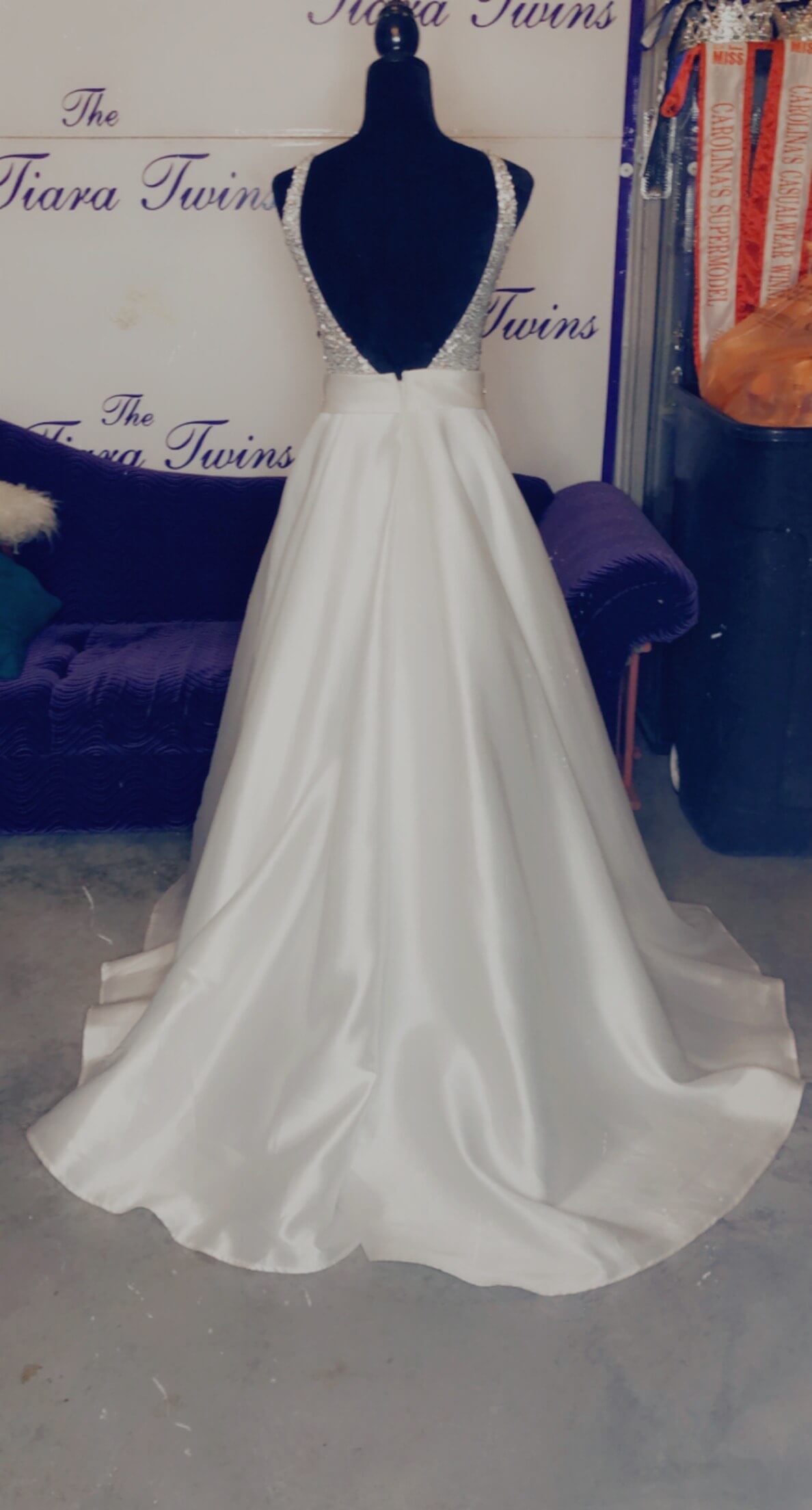 Size 2 Wedding Satin White Ball Gown on Queenly